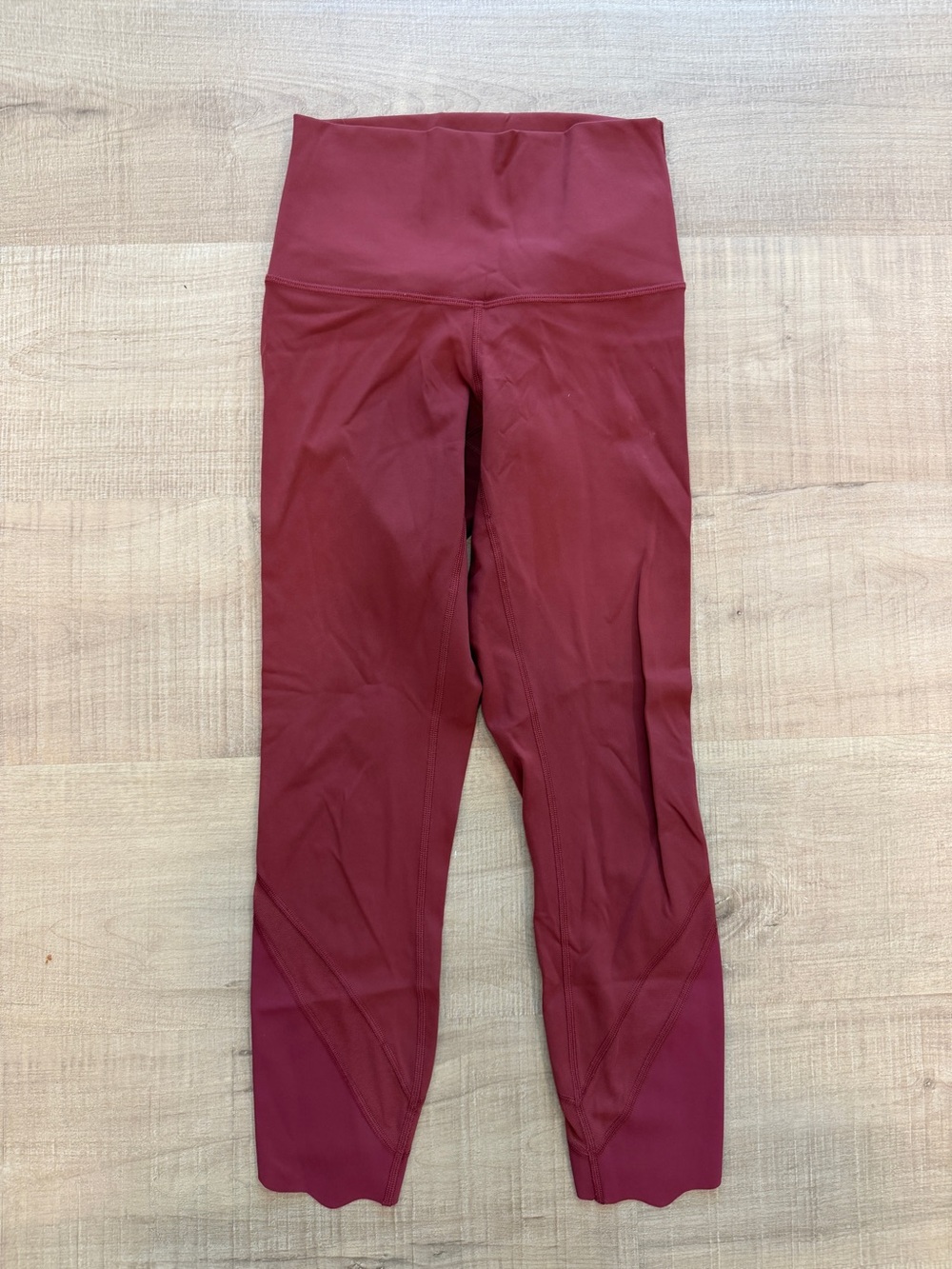 Lululemon Cropped Leggings - Ribbed Wavy Bottom